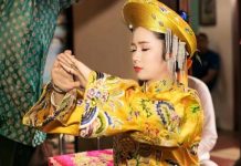 hầu đồng là gì